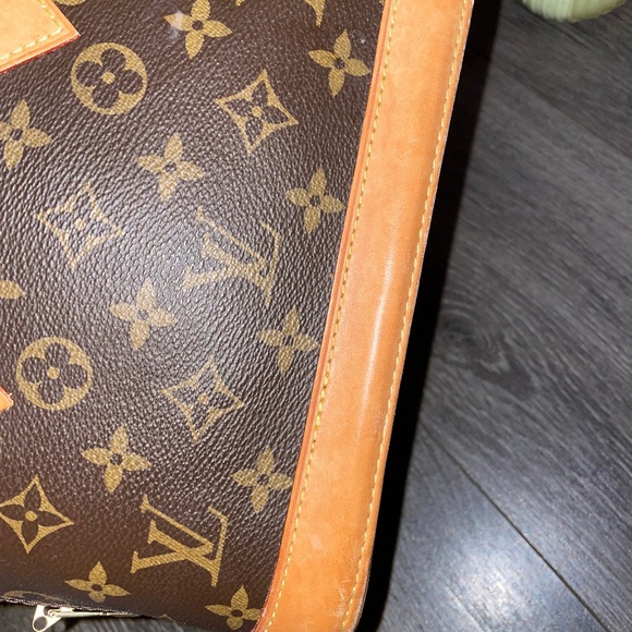 Louis Vuitton Alma - Picture 1 of 7